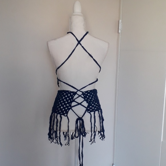 Modern granny square halter top! - Picture 3 of 4